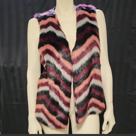 MK vest - Picture 1 of 2